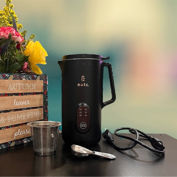 Nutr - nut milk machine - black & rose gold (limited edition) - single serve - Picture 2 of 7